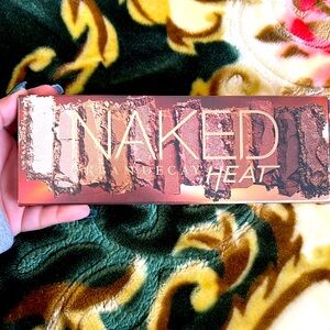 Naked Heat palette